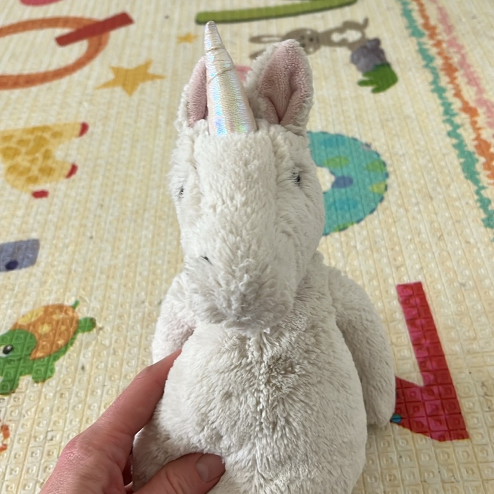 Soft Plush Unicorn Toy Jellycat - Picture 2 of 3